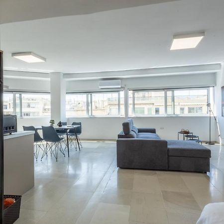 Hip And Fun Apt A Athena Bagian luar foto